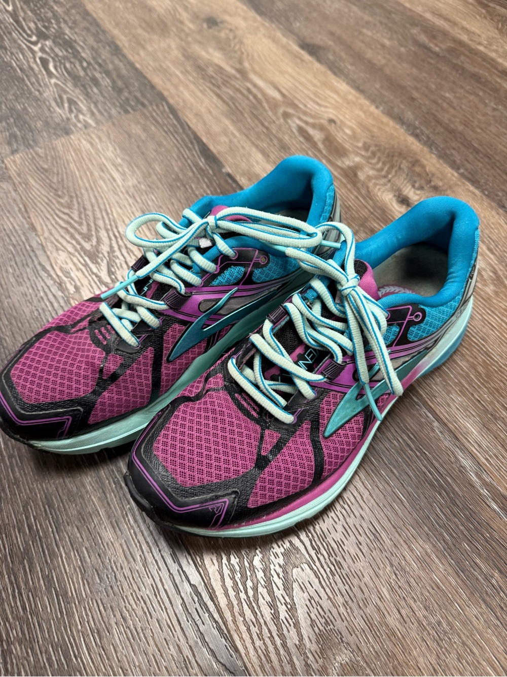 Brooks Women's Athletic Shoes in Pink and Teal